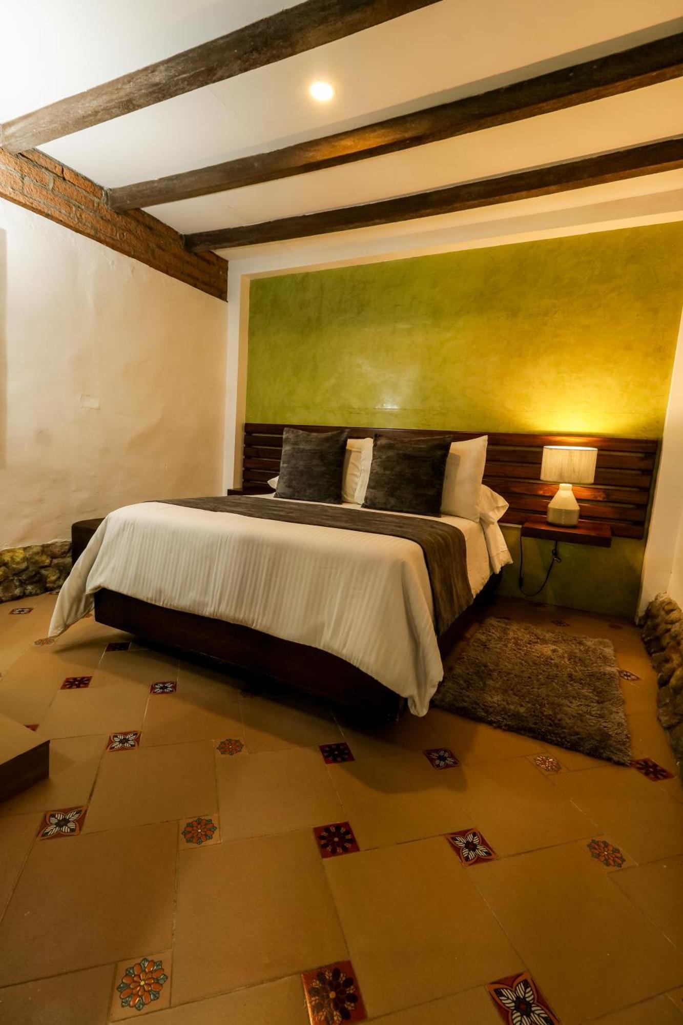 Hotel Visperas 2*