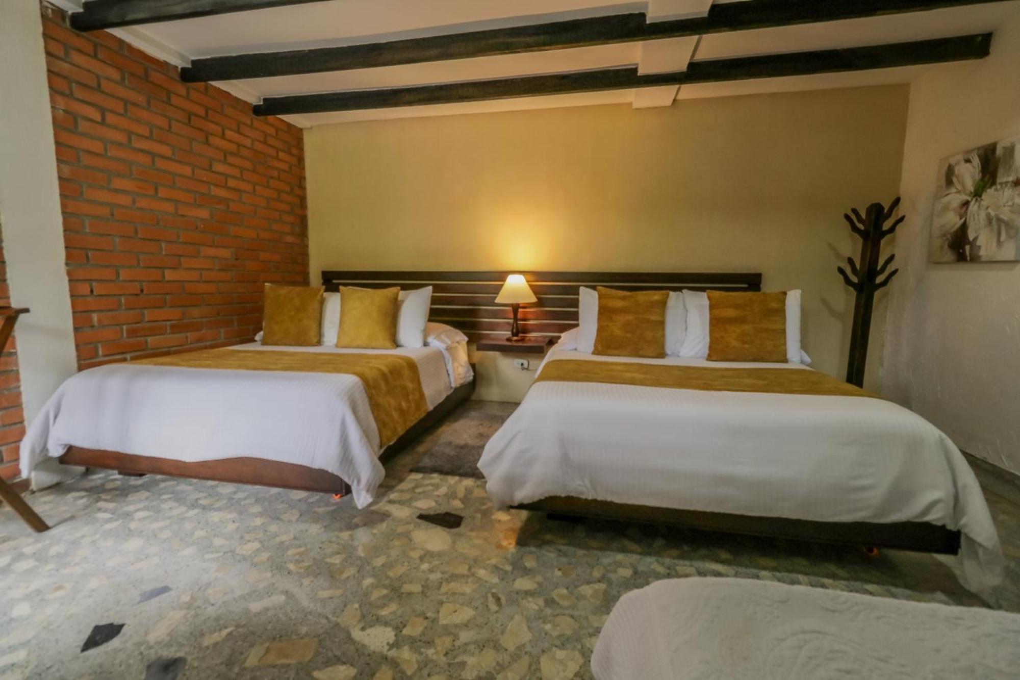 Hotel Visperas Hotel 2*
